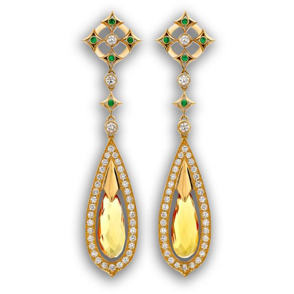 Серьги на прозрачном фоне