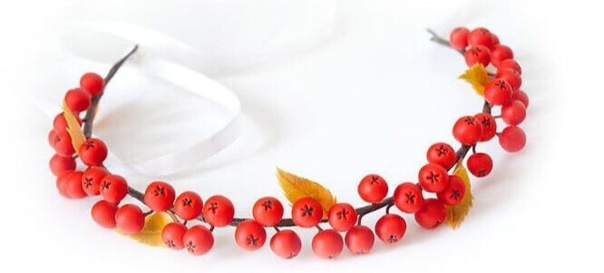 Браслет из рябины своими руками