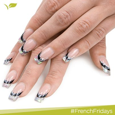 Френч маникюр на прозрачной основе