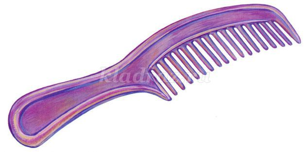 Расческа на белом фоне