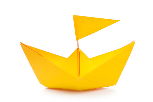 Бумажный кораблик