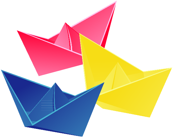 Ребенок с бумажным корабликом