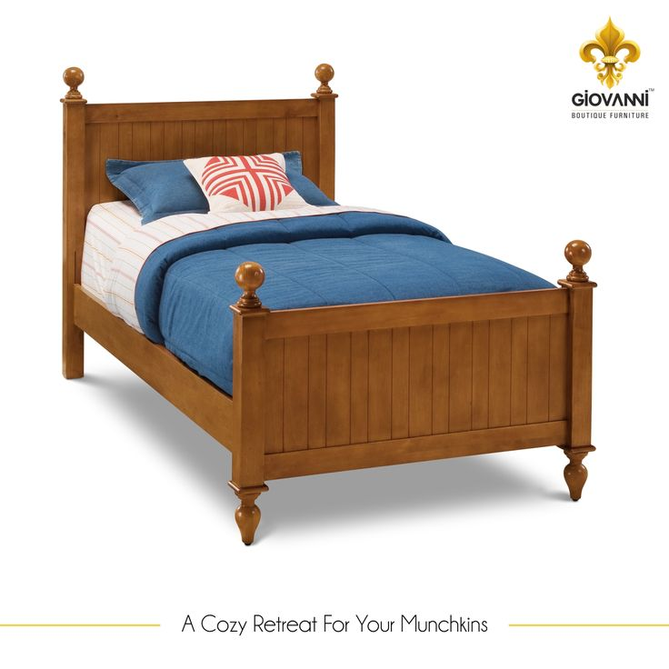 Кровать на белом фоне