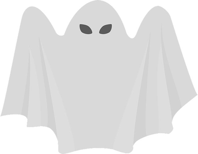 Привидение на белом фоне