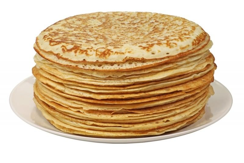 Блины на белом фоне