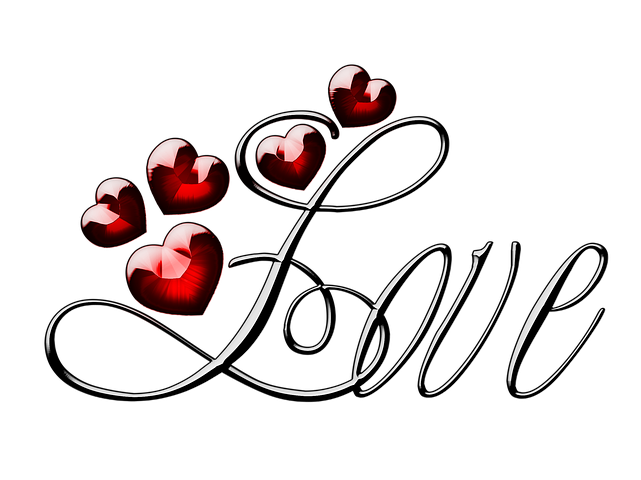 Love на белом фоне