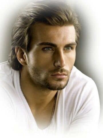 Мужское лицо