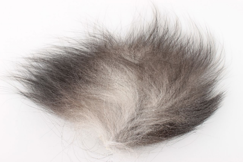 Шерсть на белом фоне