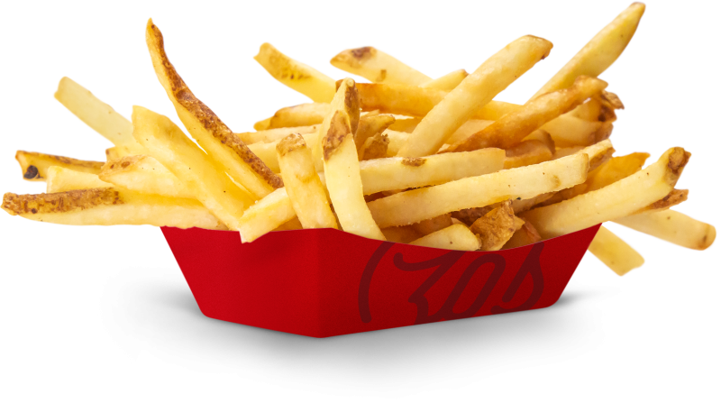 Картофель фри на белом фоне