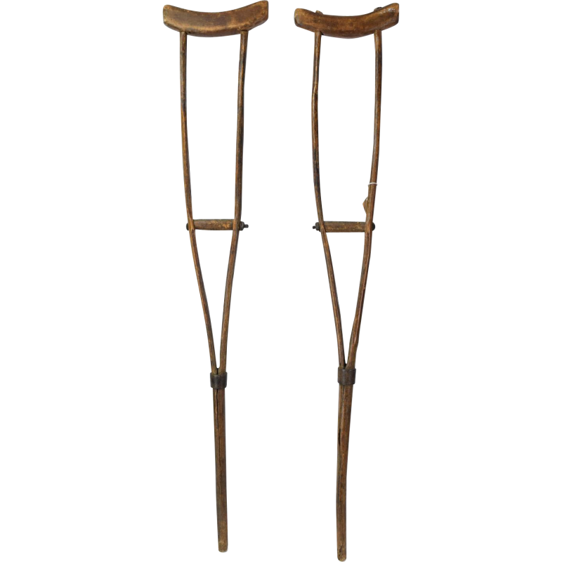 Старинный деревянный костыль