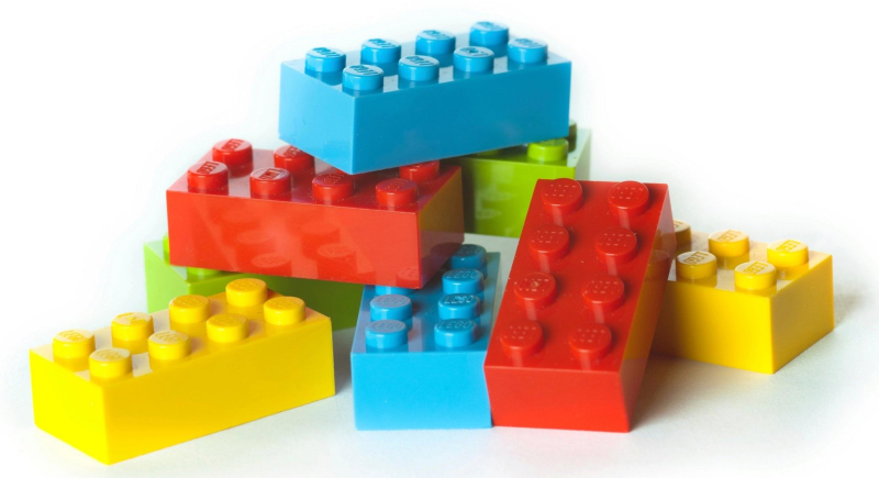 Детали конструктора лего