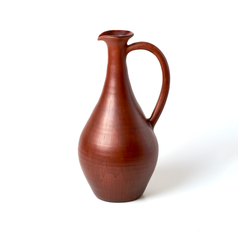Глиняный кувшин
