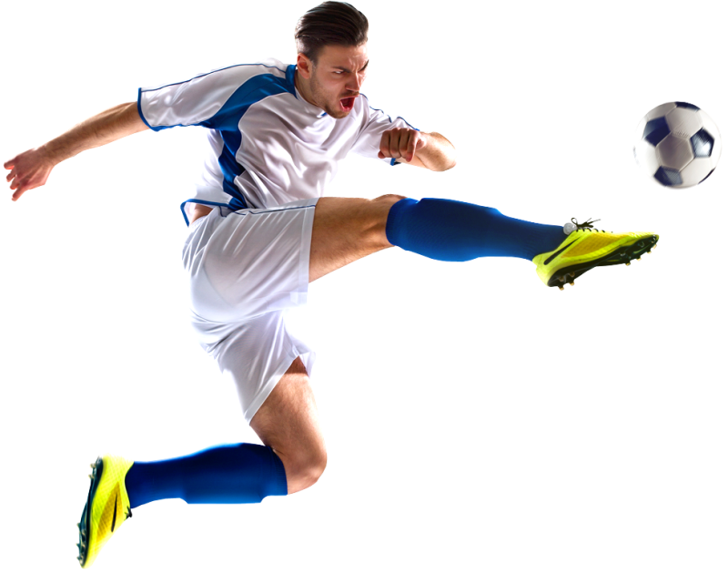 Футболист в прыжке