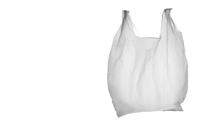 Целлофановый пакет на белом фоне