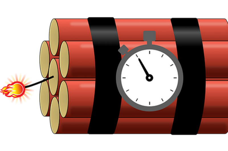 Бомба на прозрачном фоне