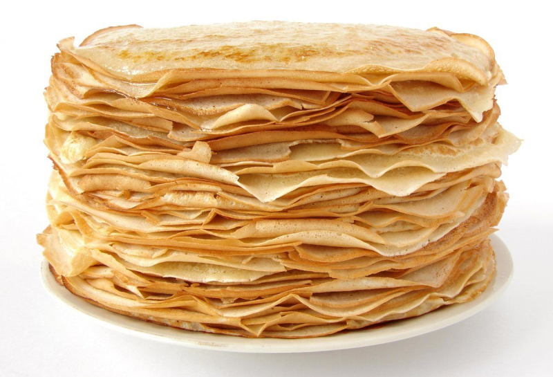 Блины Масленица на белом фоне