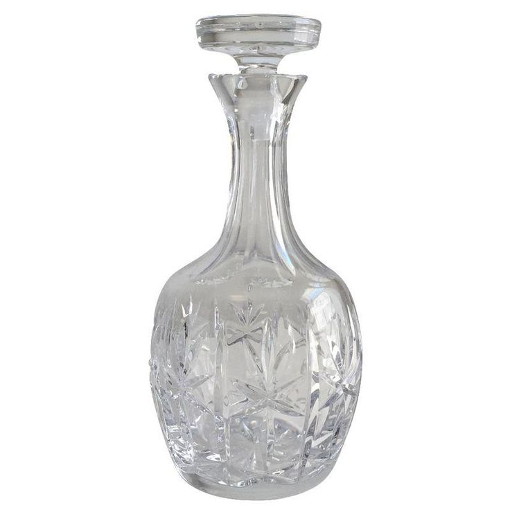 Стеклянный графин