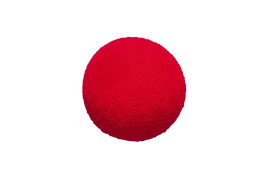 Нос клоуна на белом фоне