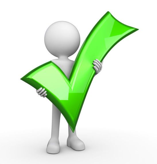 Белый человек на зеленой галочке