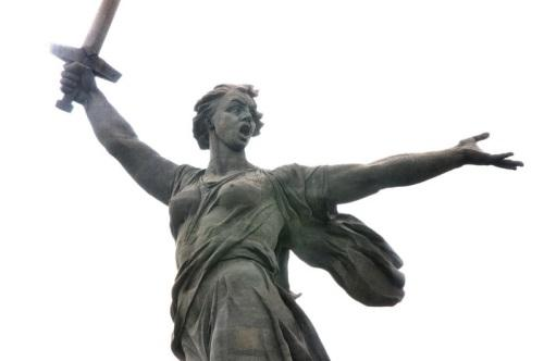 Монумент Родина мать зовёт на Мамаевом Кургане