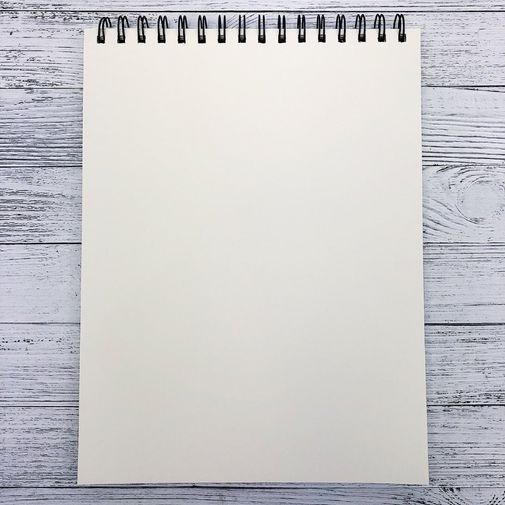 Блокнот с чистыми листами для рисования