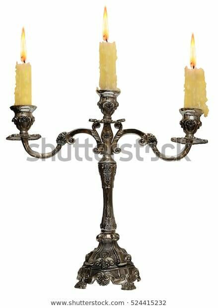 Свеча в подсвечнике