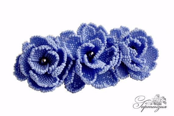 Бисероплетение на белом фоне