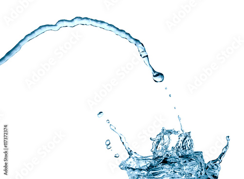 Струя воды на прозрачном фоне