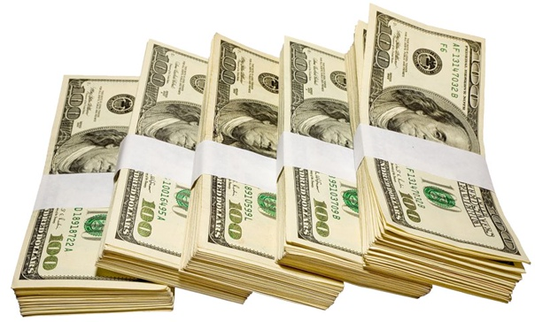 Деньги на прозрачном фоне