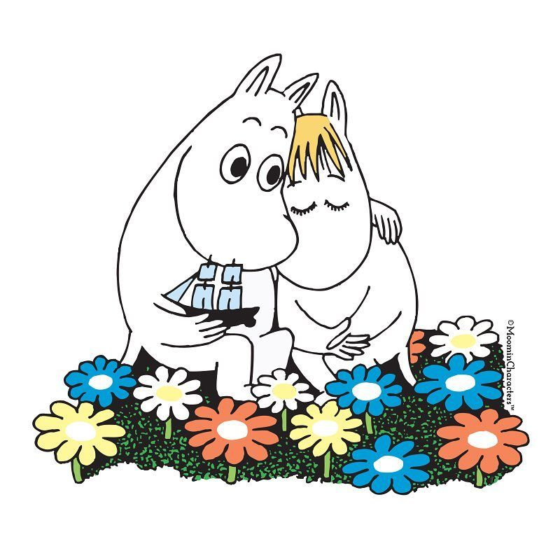 Мумитроли обнимаются