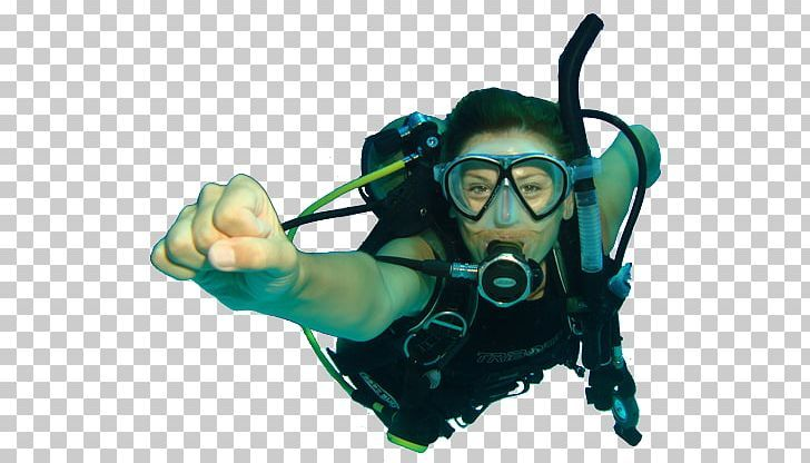 Аквалангист на белом фоне