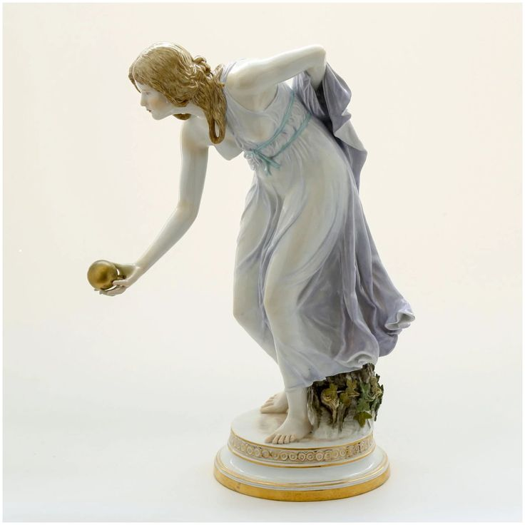 Скульптура статуэтка