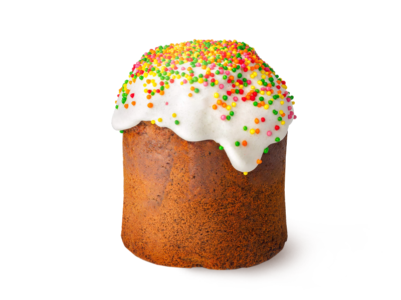 Пасхальный кулич на белом фоне