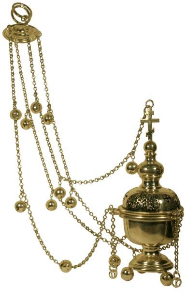 Кадило в храме фимиам