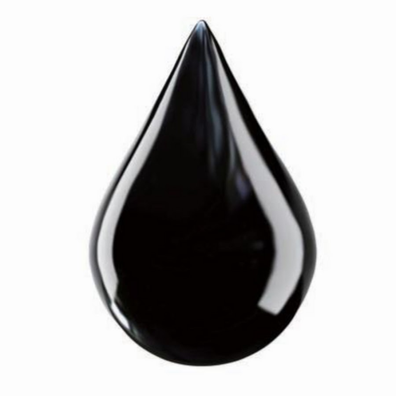 Капелька нефти на белом фоне