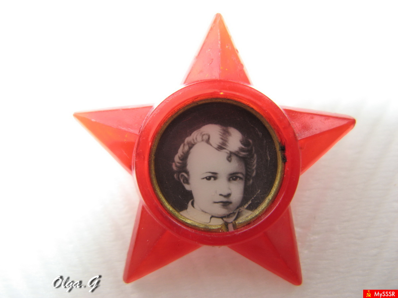 Ленин на значке октябренка