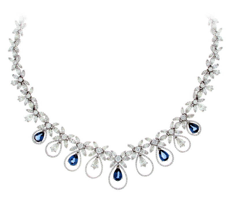 Бижутерия на белом фоне