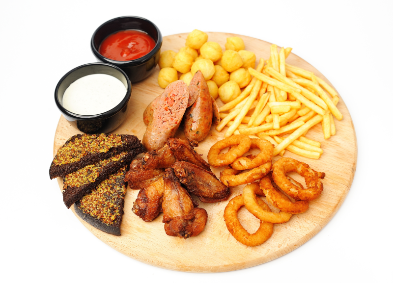 Набор пива и закусок