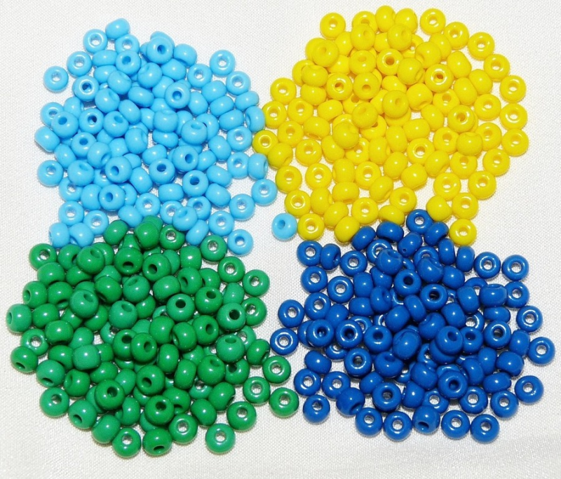 Бисер разноцветный