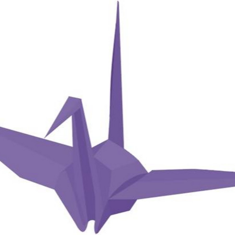 Бумажный Журавлик на прозрачном фоне