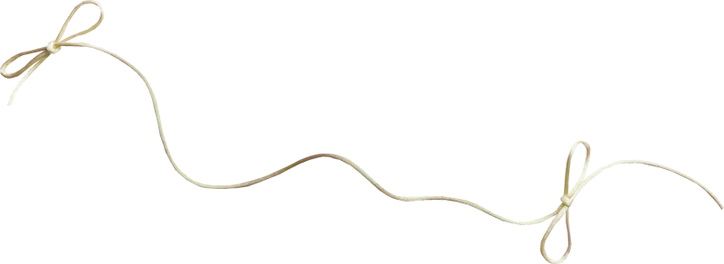 Нитки на белом фоне