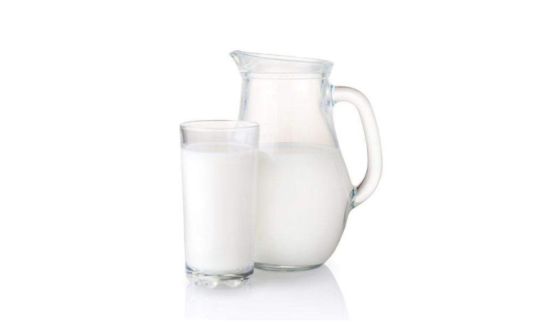 Кувшин с молоком