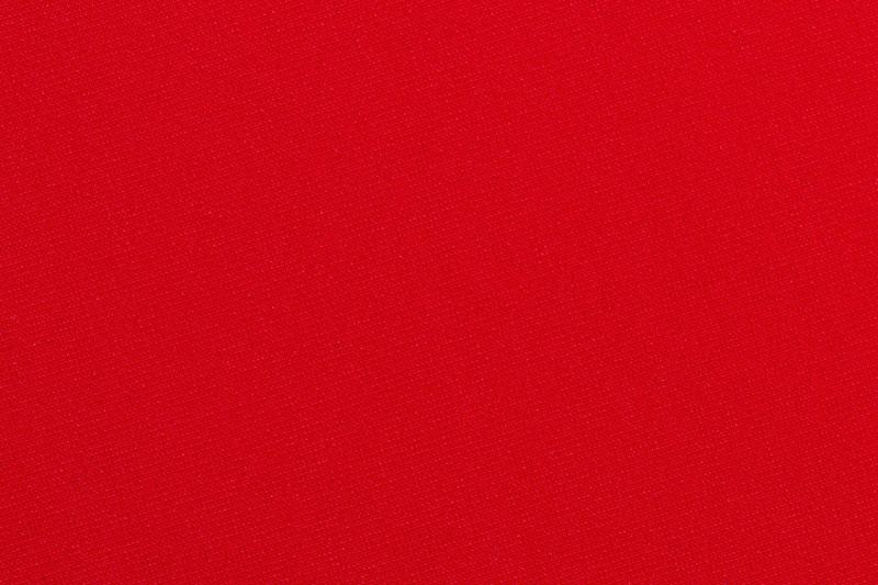 Яркий красный цвет