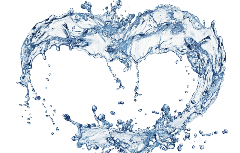 Всплеск воды на прозрачном фоне