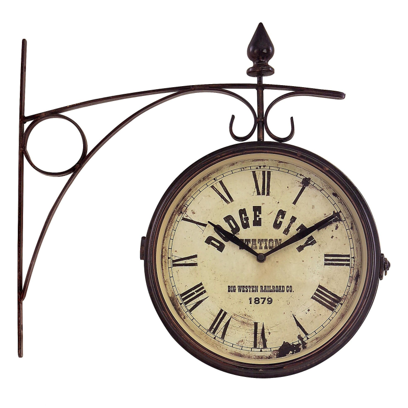 Старые настенные часы