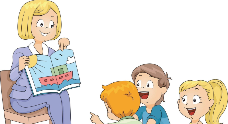 Воспитатель с детьми