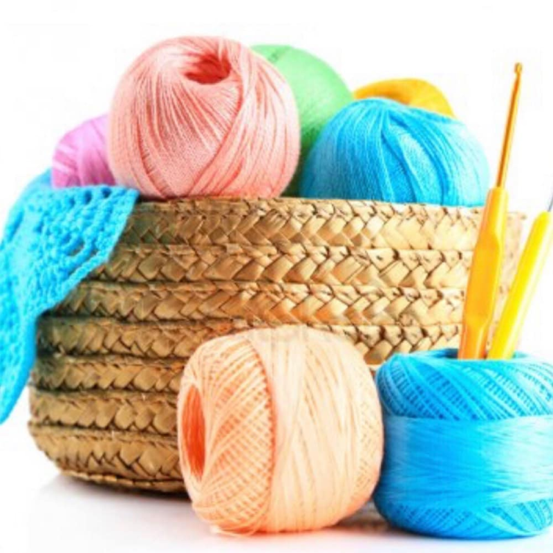 Корзина с пряжей